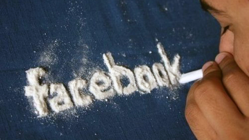 Sei domande per scoprire se sei dipendente da Facebook